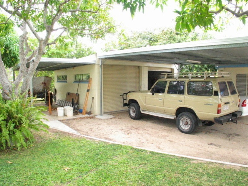 56 Creek Street, Bowen QLD 4805