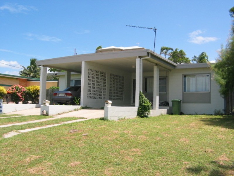 17 Casuarina Street, Bowen QLD 4805