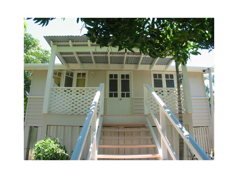 15 Field Street, Bowen QLD 4805