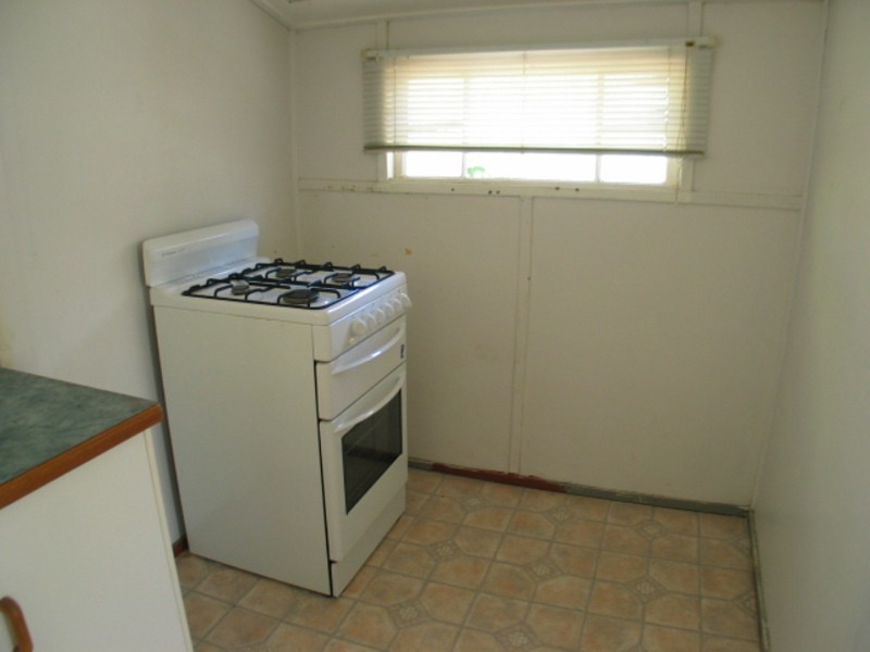15 Field Street, Bowen QLD 4805