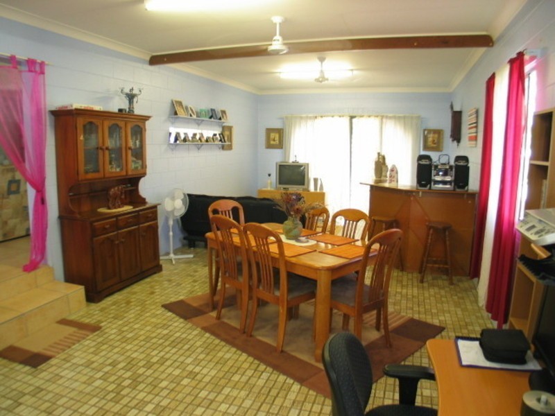 4 Rodney Street, Bowen QLD 4805