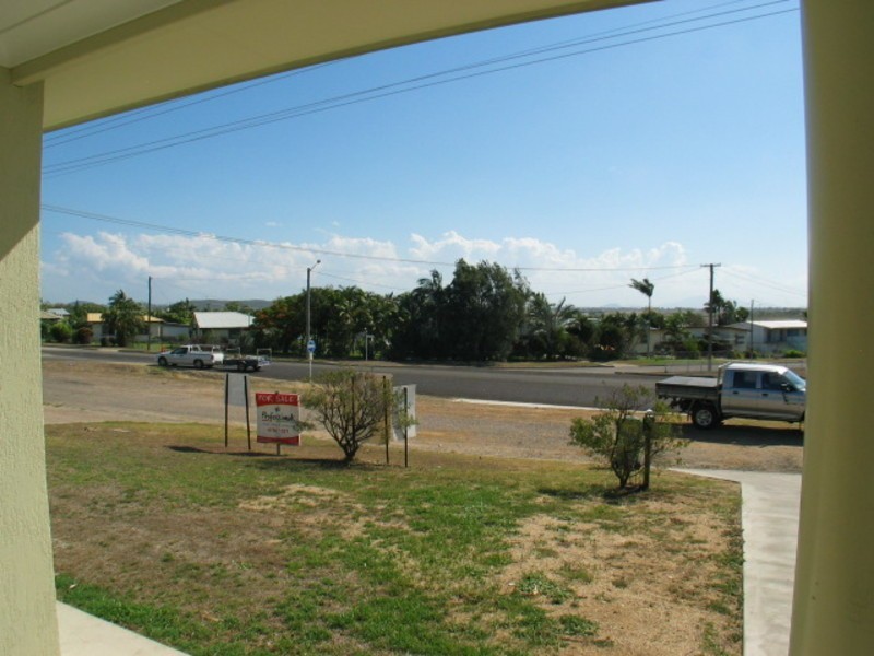 106 Leichhardt Street, Bowen QLD 4805