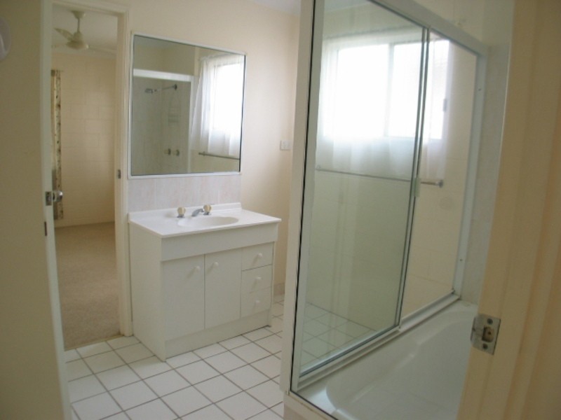 106 Leichhardt Street, Bowen QLD 4805