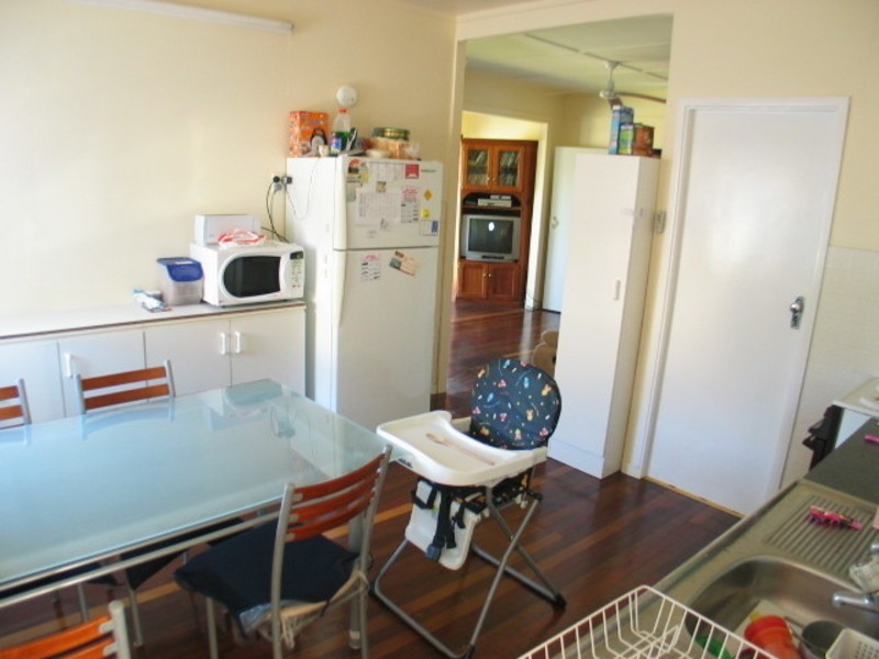 122 Powell Street, Bowen QLD 4805