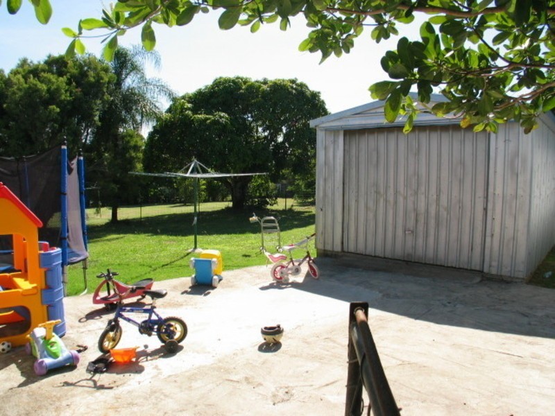 122 Powell Street, Bowen QLD 4805