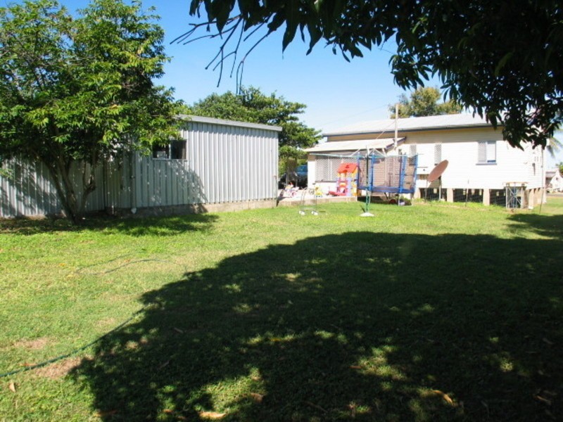 122 Powell Street, Bowen QLD 4805