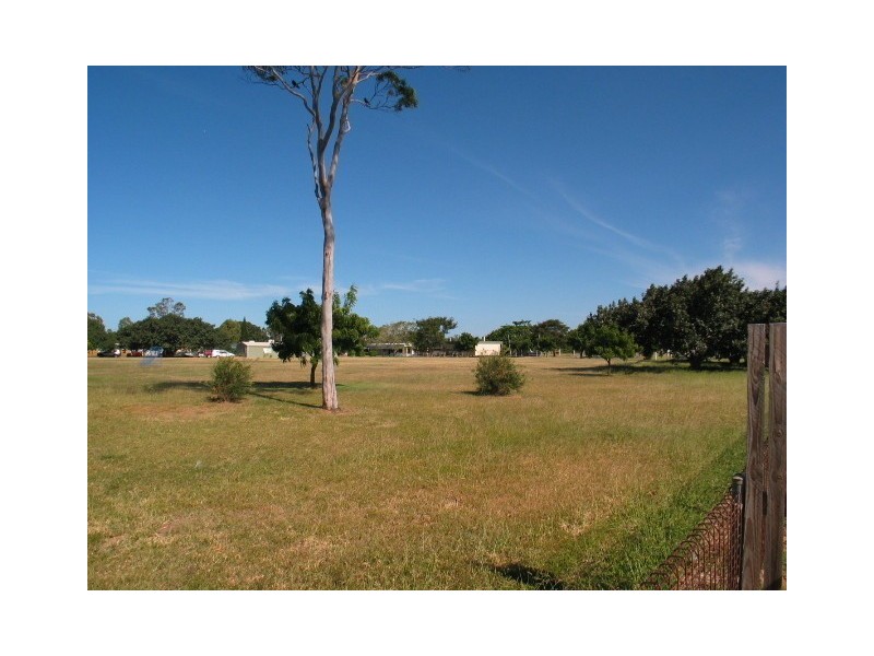 15 Kirkpatrick Court, Bowen QLD 4805
