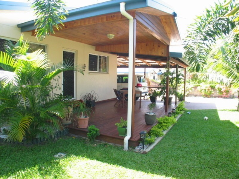38 Field Street, Bowen QLD 4805