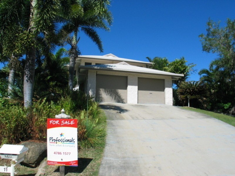 11 Avicennia Street, Bowen QLD 4805
