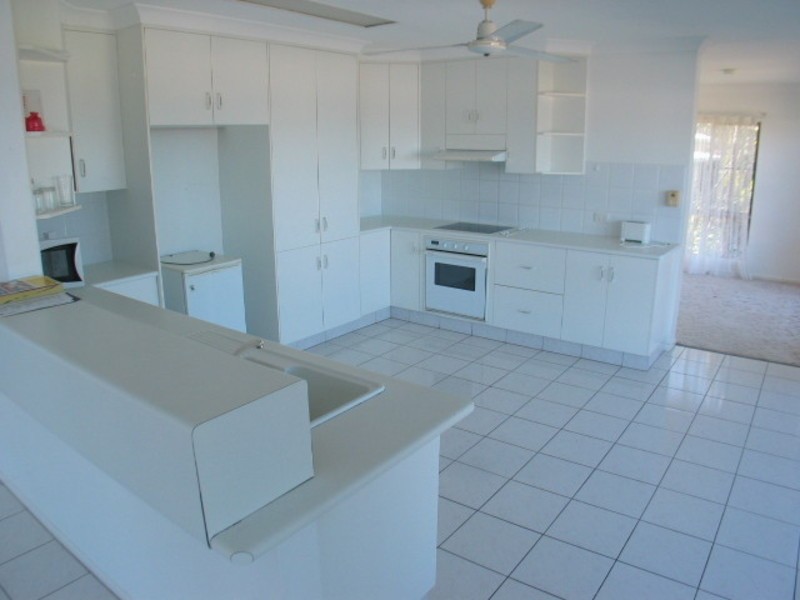 11 Avicennia Street, Bowen QLD 4805