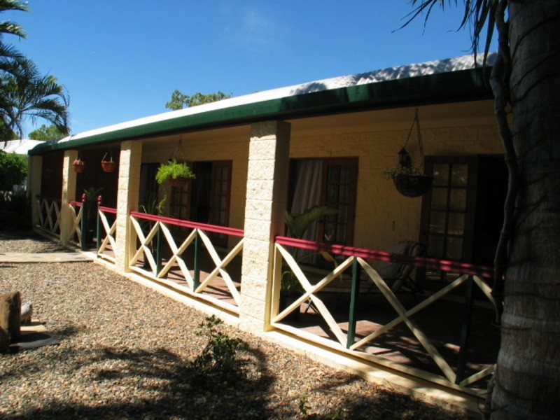 5 Oak Crescent, Bowen QLD 4805