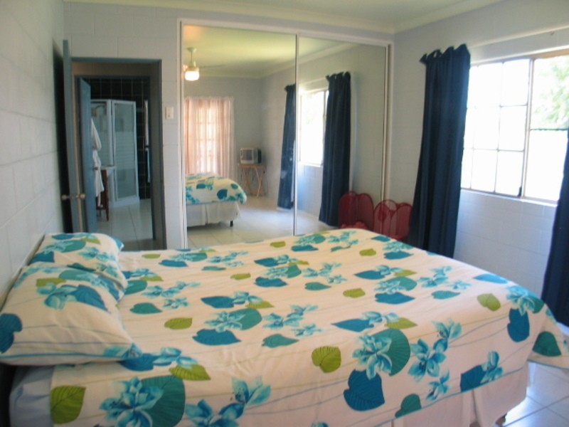 5 Oak Crescent, Bowen QLD 4805