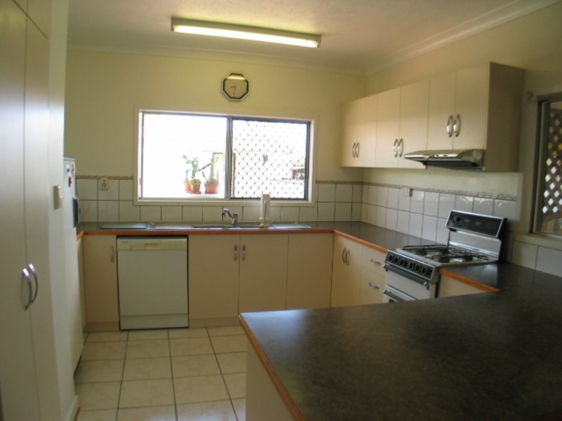 44 Avoca Road, Bowen QLD 4805