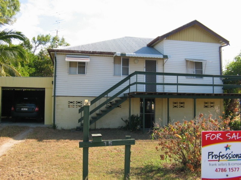 15 Leichhardt Street, Bowen QLD 4805