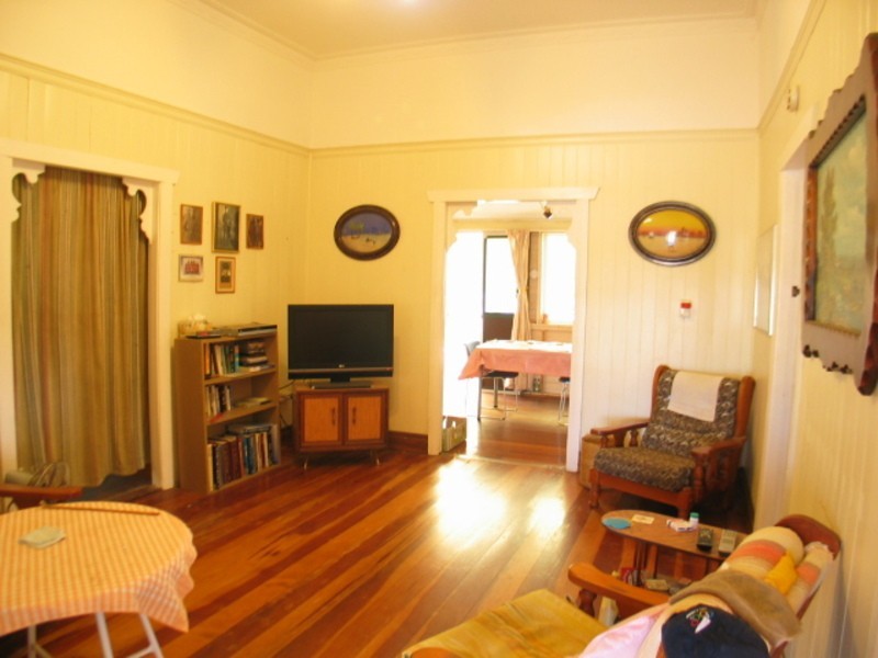 15 Leichhardt Street, Bowen QLD 4805