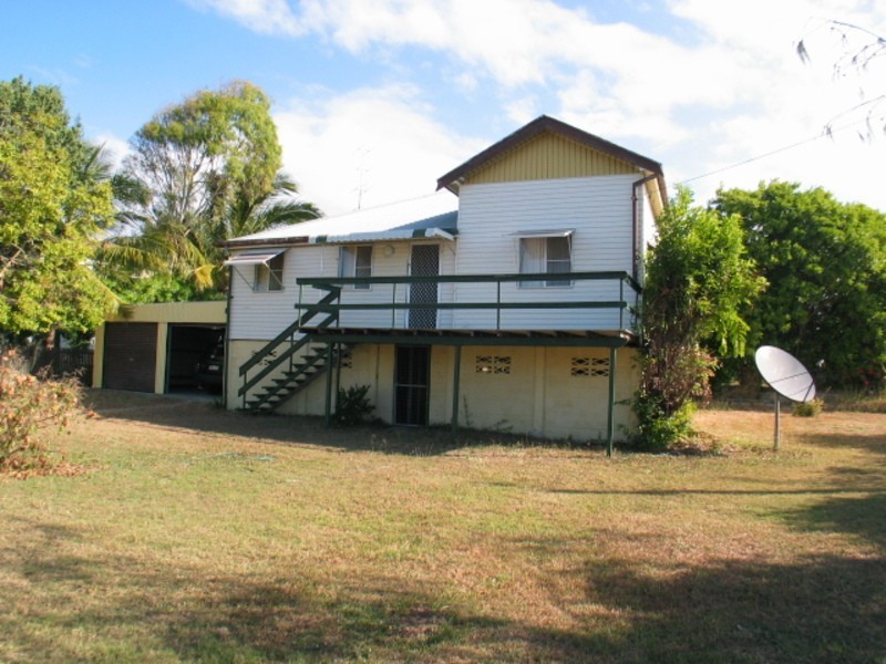 15 Leichhardt Street, Bowen QLD 4805