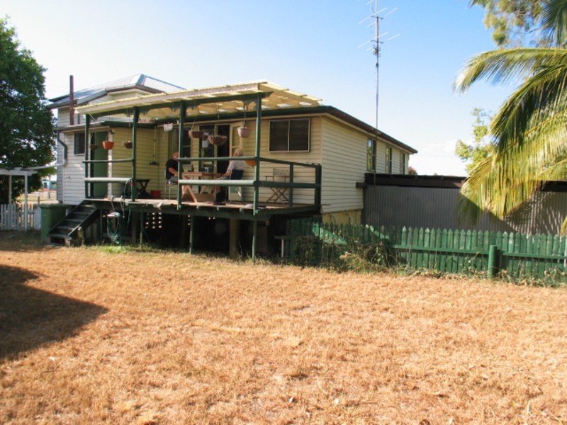 15 Leichhardt Street, Bowen QLD 4805