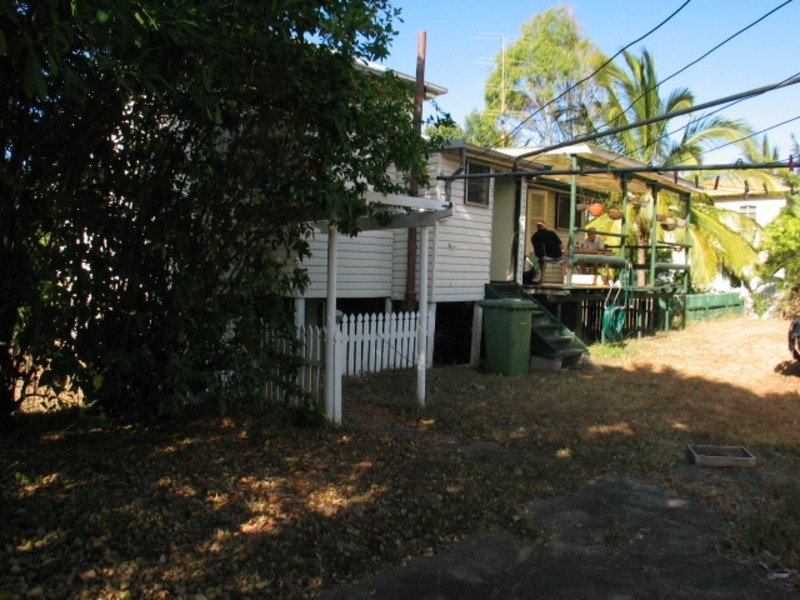 15 Leichhardt Street, Bowen QLD 4805