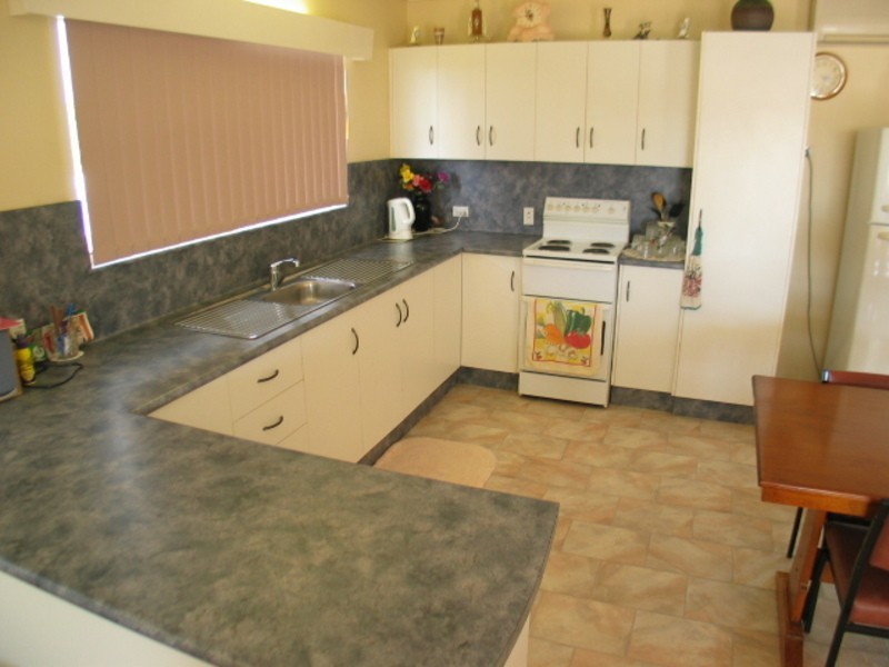 17 McDougal Street, Bowen QLD 4805