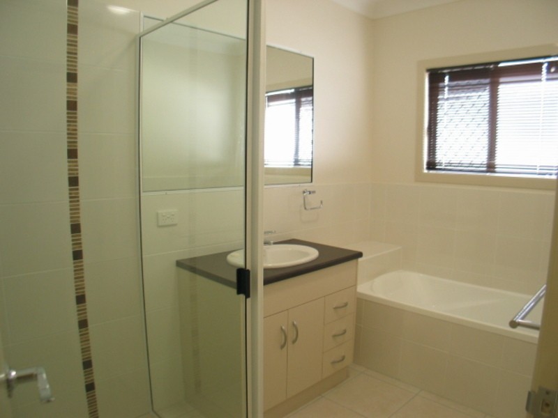 6/25 Don Street, Bowen QLD 4805