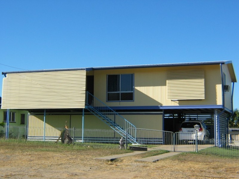 100 Gregory Street, Bowen QLD 4805