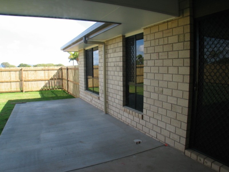 13 Lucinda Place, Bowen QLD 4805