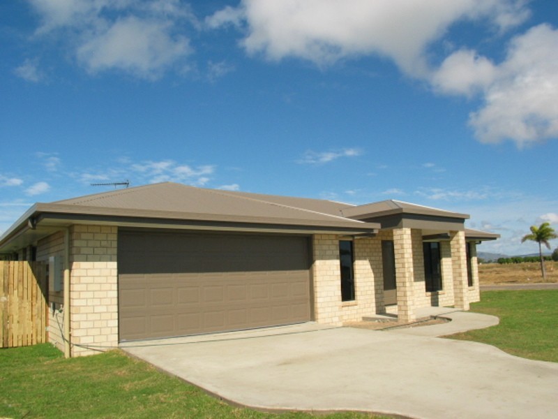 13 Lucinda Place, Bowen QLD 4805