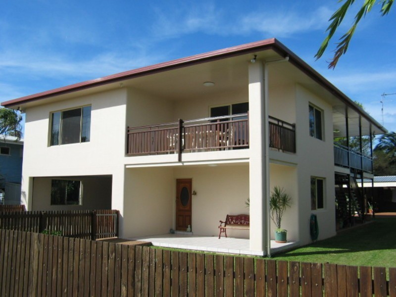 6 Nona Street, Bowen QLD 4805