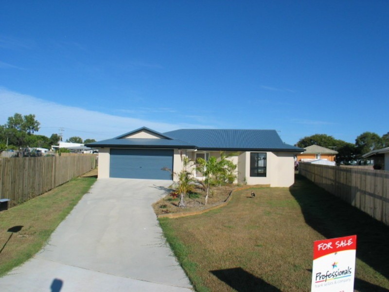 8 Hillview Place, Bowen QLD 4805