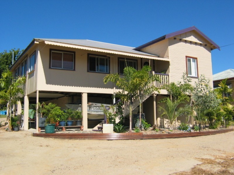 31 Livingstone Street, Bowen QLD 4805