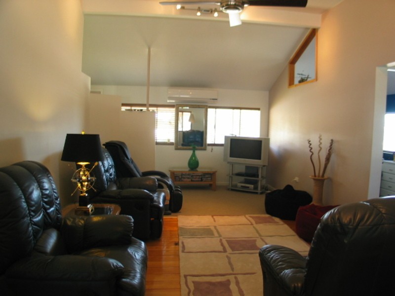 31 Livingstone Street, Bowen QLD 4805