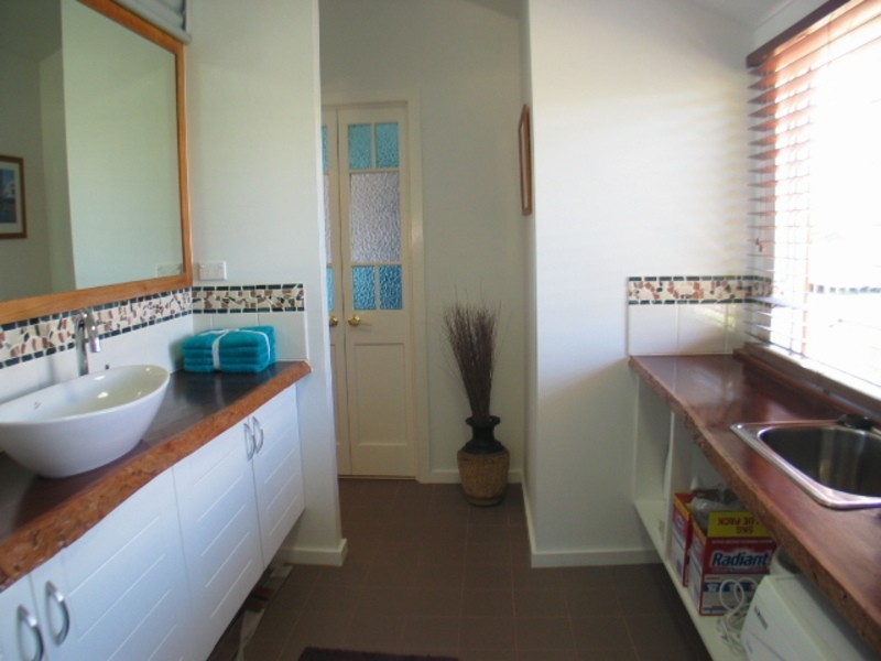 31 Livingstone Street, Bowen QLD 4805