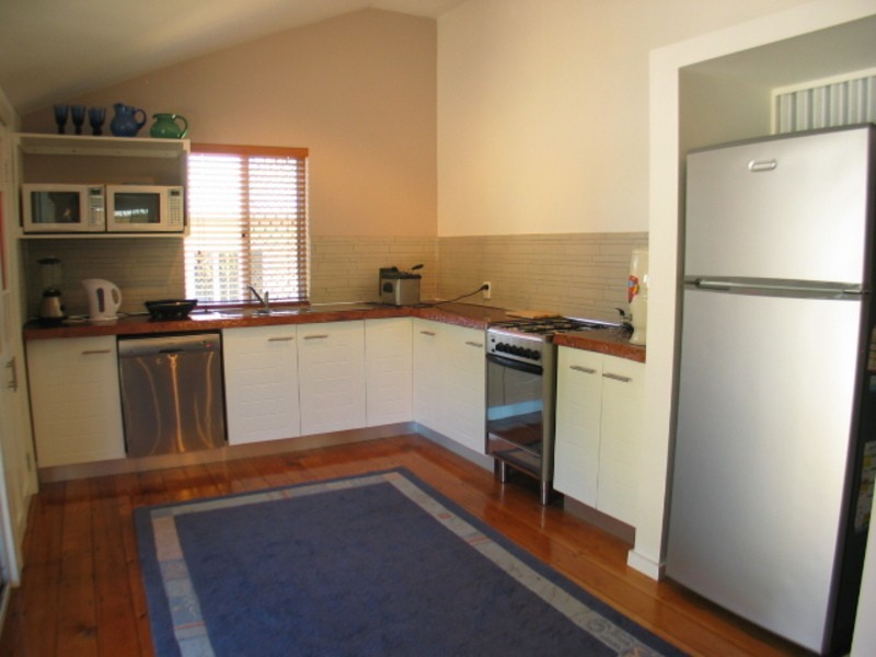 31 Livingstone Street, Bowen QLD 4805