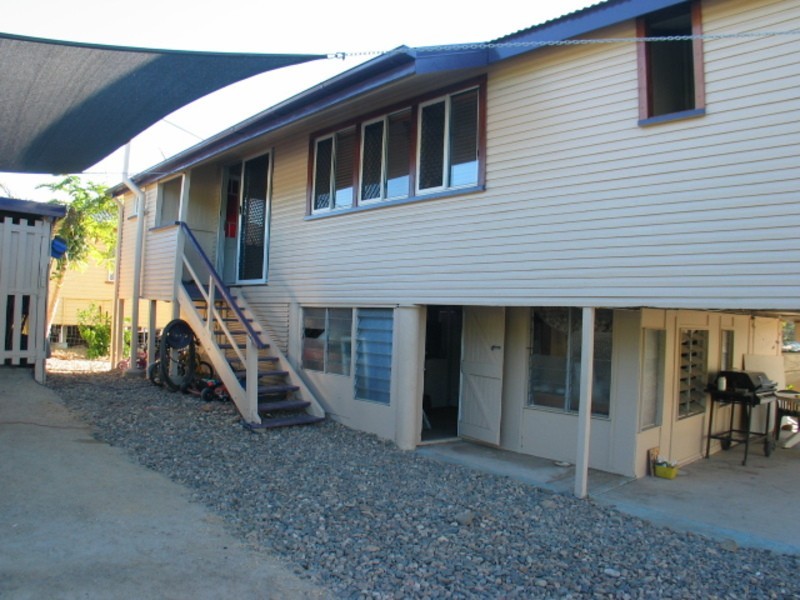 31 Livingstone Street, Bowen QLD 4805