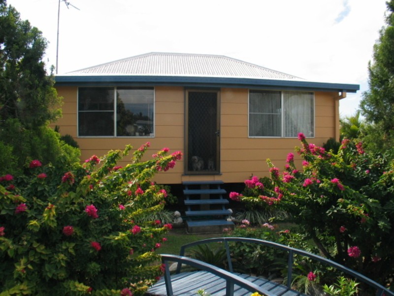 68 Dalrymple Street, Bowen QLD 4805