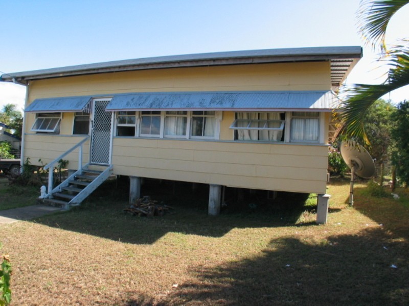 120 Powell Street, Bowen QLD 4805