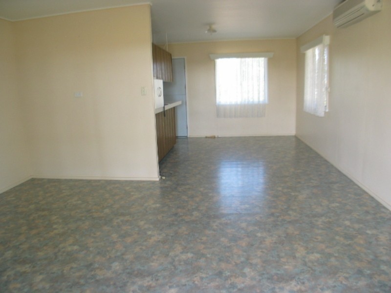 7 Hill Street, Bowen QLD 4805