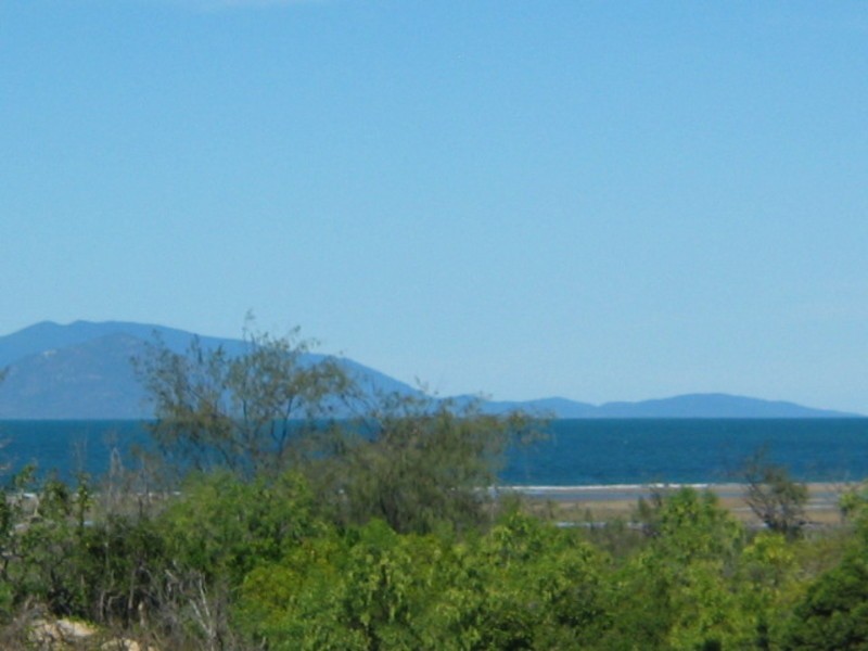 4/7 Lotus Lane, Bowen QLD 4805
