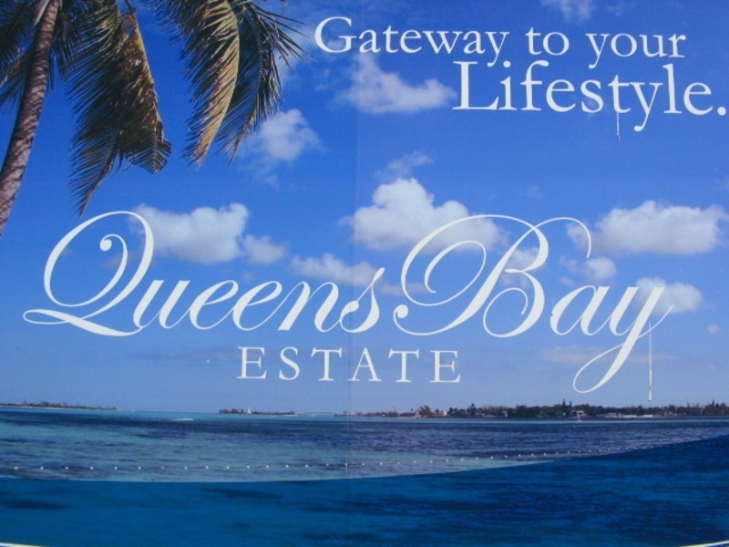QUEENS BAY ESTATE Crofton Street, Bowen QLD 4805