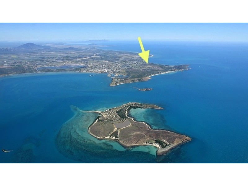 QUEENS BAY ESTATE Crofton Street, Bowen QLD 4805