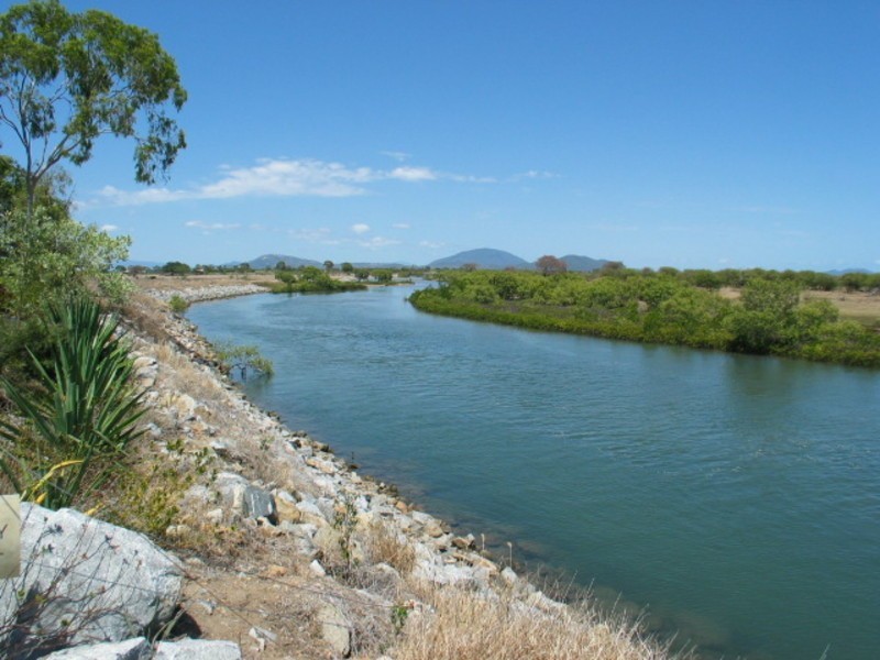 74 Whitsunday Street, Bowen QLD 4805