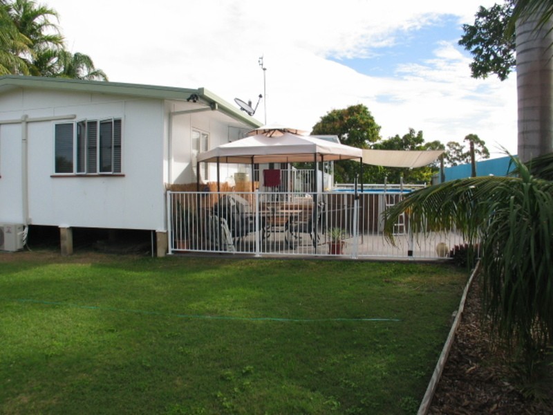 8 Jilletts Road, Bowen QLD 4805