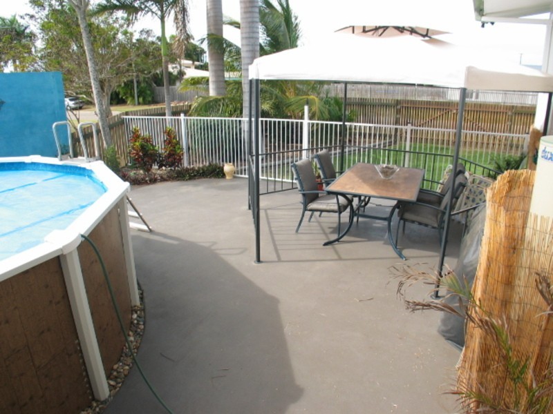 8 Jilletts Road, Bowen QLD 4805