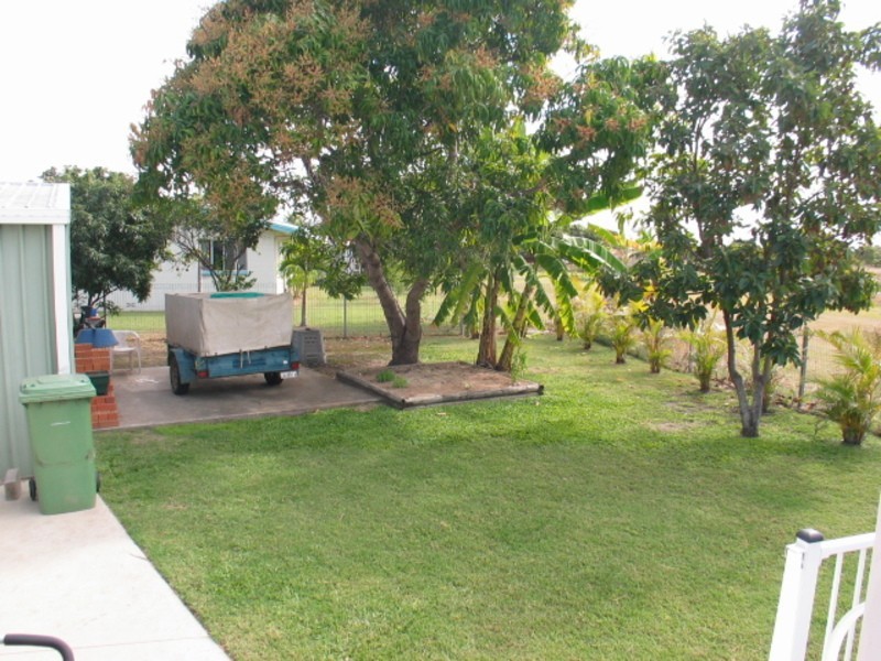 8 Jilletts Road, Bowen QLD 4805