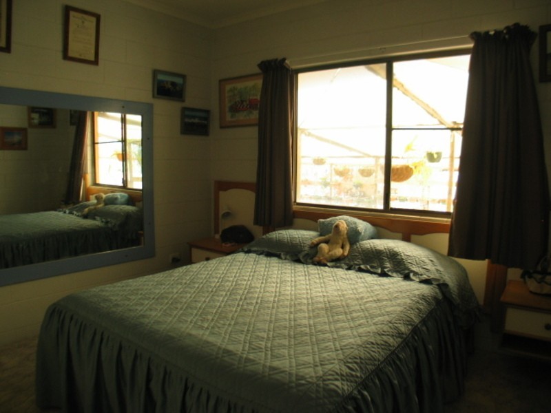 18502 Bruce Highway, Bowen QLD 4805