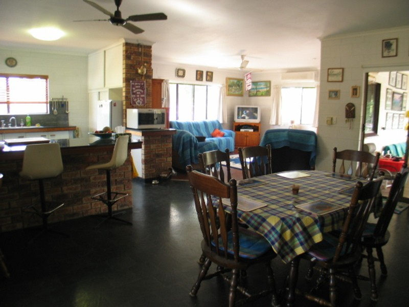 18502 Bruce Highway, Bowen QLD 4805