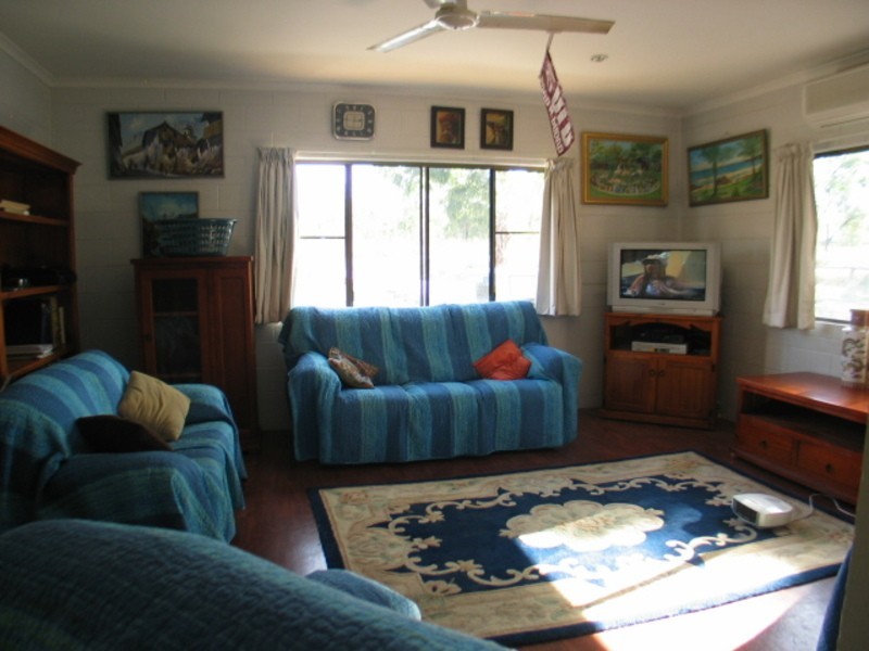 18502 Bruce Highway, Bowen QLD 4805