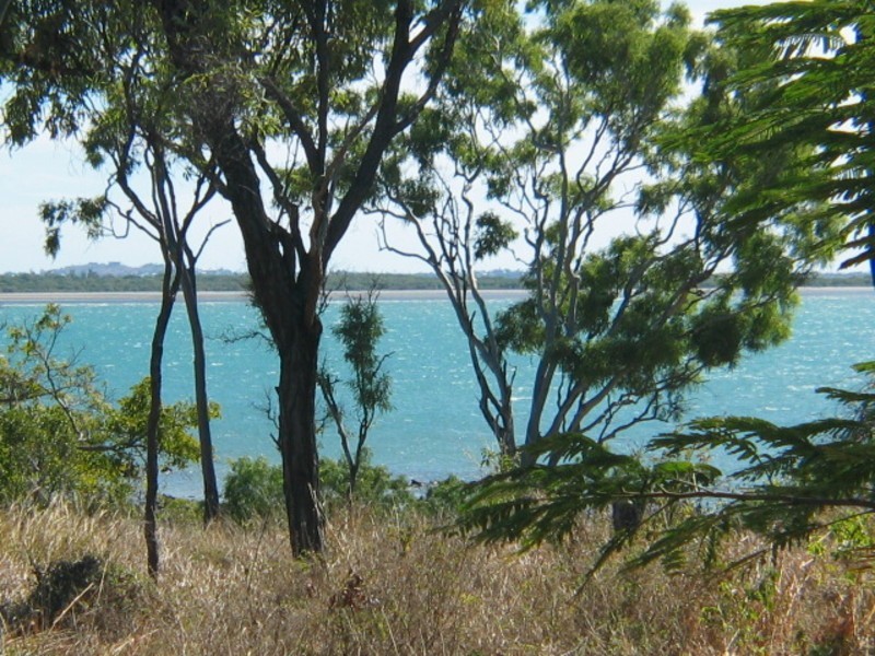 71 Whyte Avenue, Bowen QLD 4805