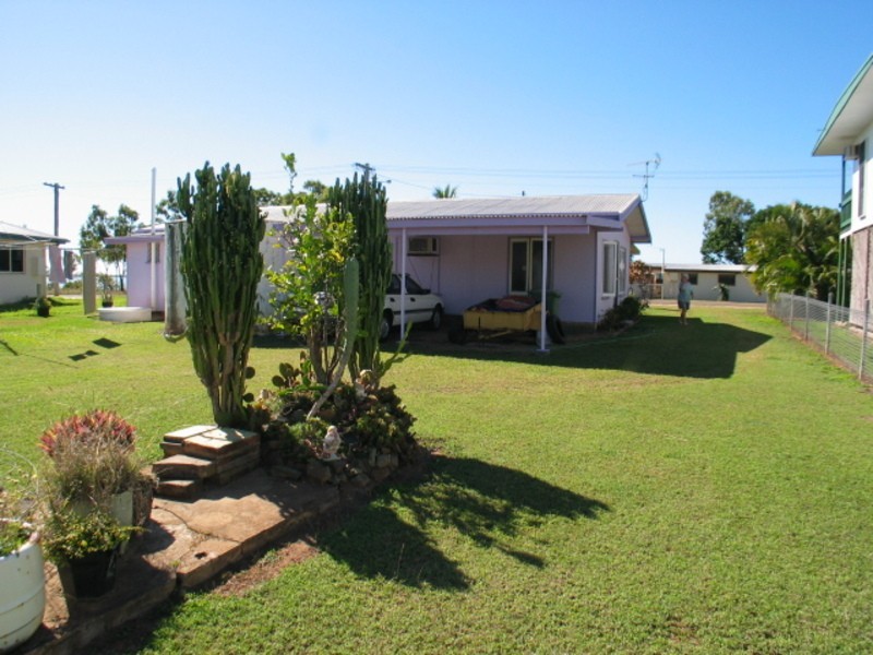 71 Whyte Avenue, Bowen QLD 4805