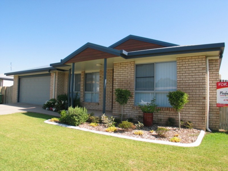 1/2 Cullen Close, Bowen QLD 4805